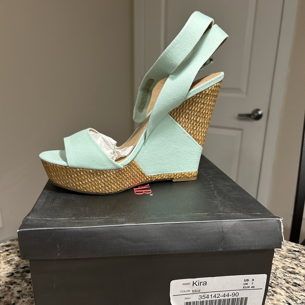 Just Fab Wedge Sandal ~ Mint